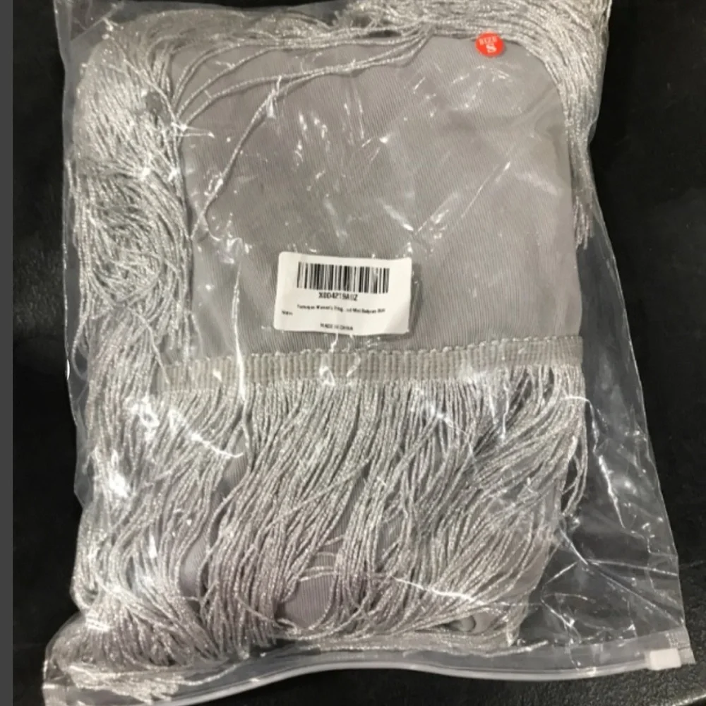 *NWT* Womens small silver sparkly fringe skirt - Picture 3 of 3